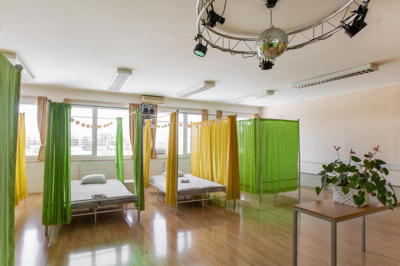 Tej Hostel Ljubljana Exteriör bild