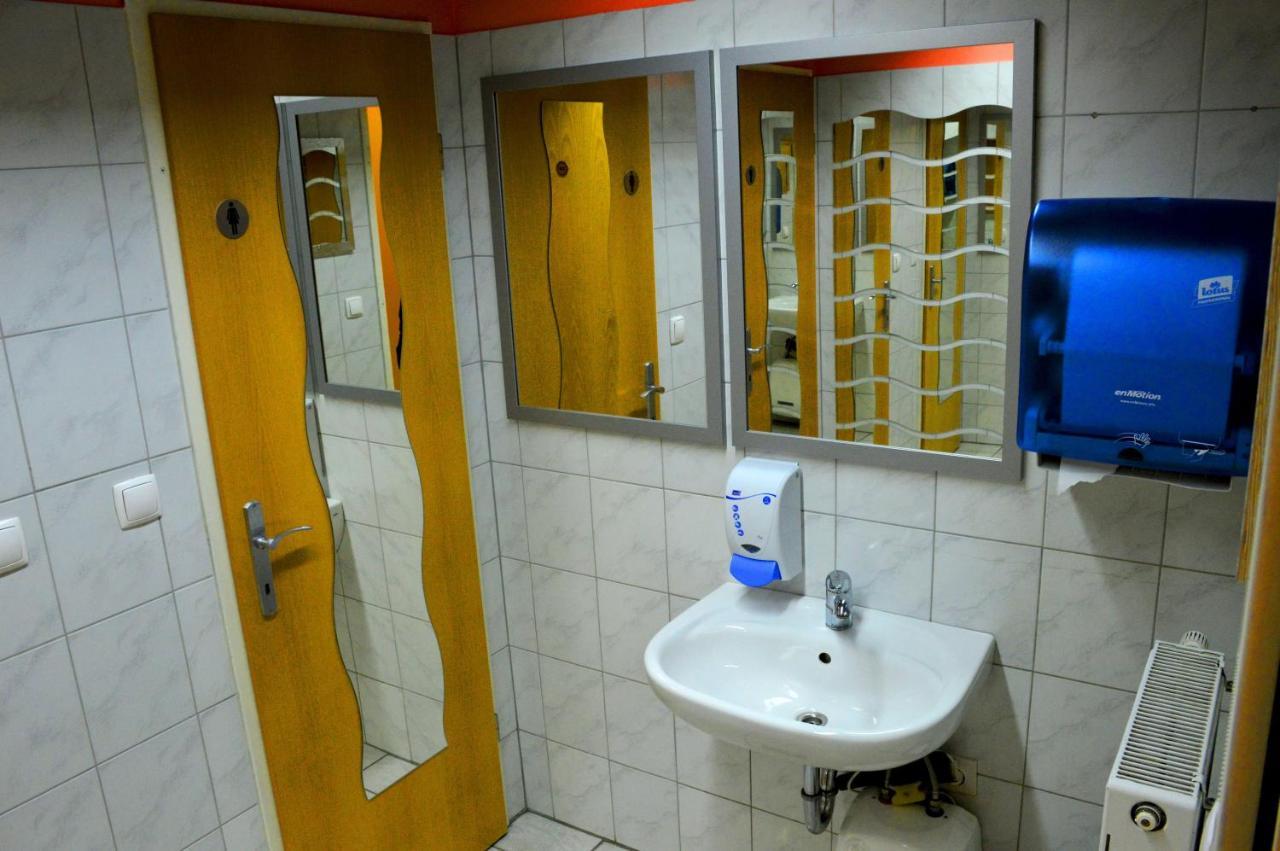 Tej Hostel Ljubljana Exteriör bild