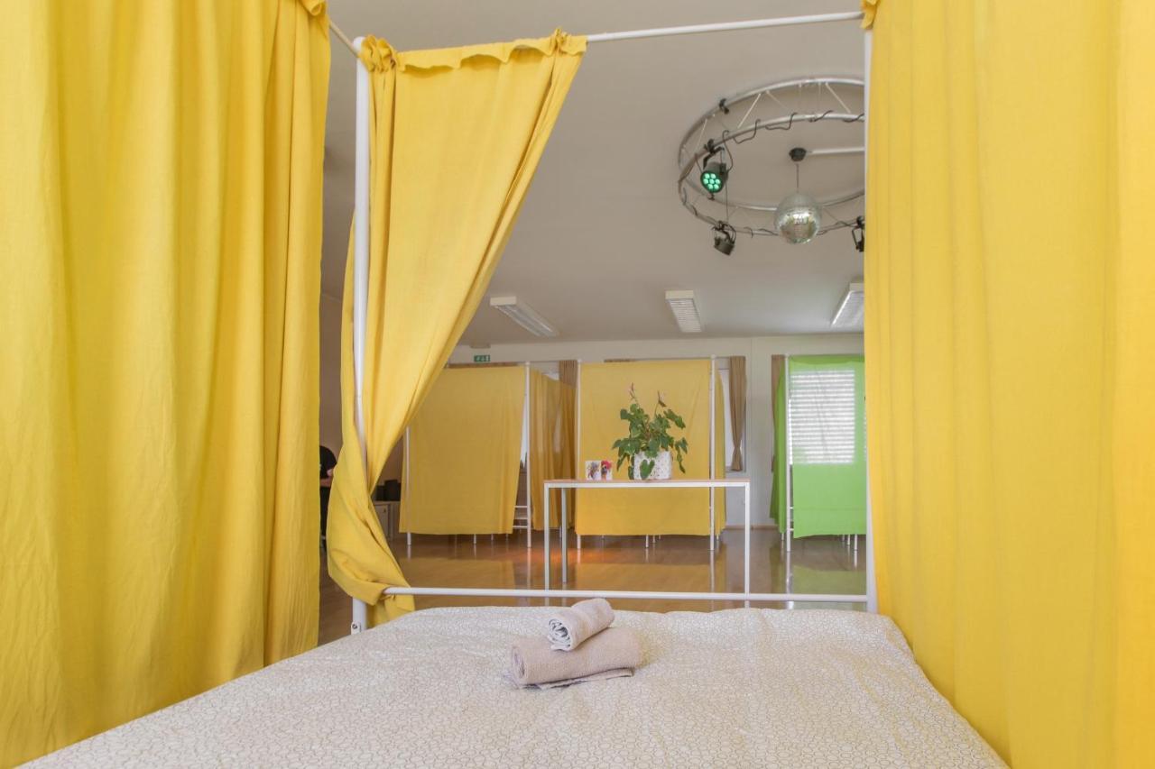 Tej Hostel Ljubljana Exteriör bild